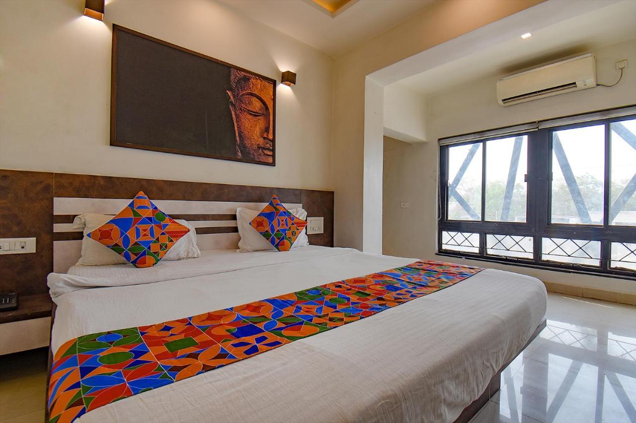 Fabhotel Royce Studio Apartments - Nr Pune International Airport Luaran gambar